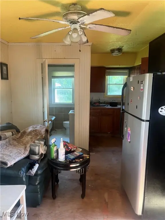 18 W Faith Street, Struthers, OH 44471 - Image #3