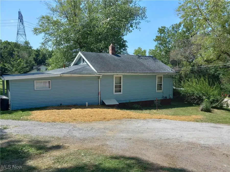 8522 Cleveland Se Avenue, Magnolia, OH 44643 - Image #3