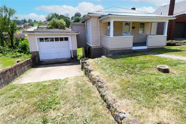 2354 Chestnut Street, Steubenville, OH 43952