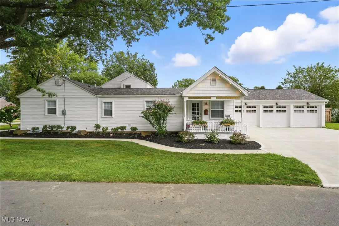 2001 Brownlee Avenue, Youngstown, OH 44514 - Image #1