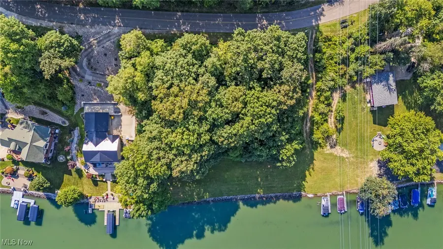 490 E Mohawk Drive, Malvern, OH 44644 - Image #3