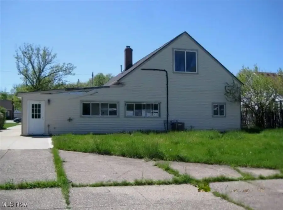 2045 Clague Road, Westlake, OH 44145 - Image #2