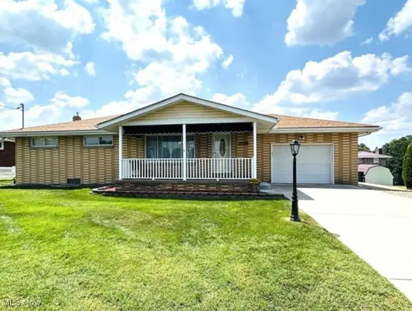 208 Alexander Avenue, Follansbee, WV 26037