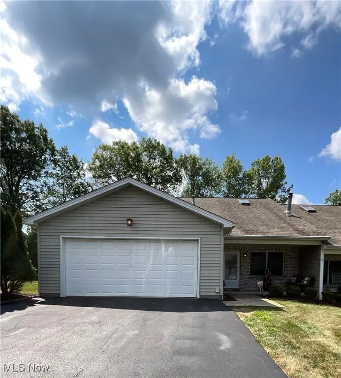 557 Wilcox Road #A, Austintown, OH 44515 - Image #1