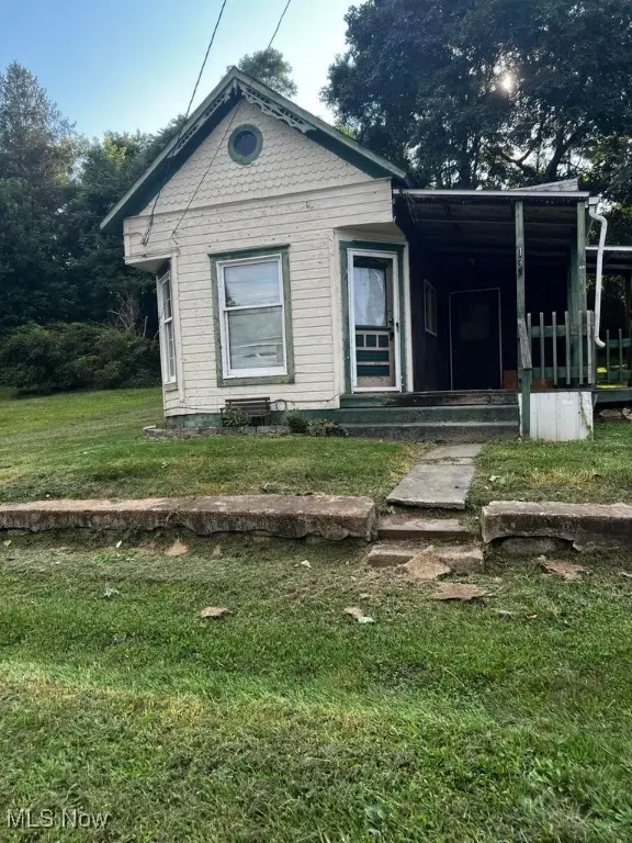 135 S Valley Street, Corning, OH 43730