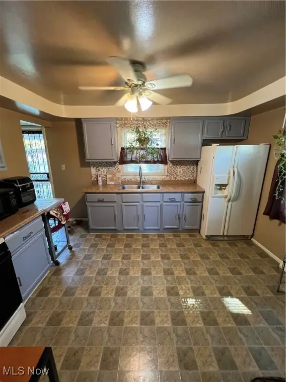 17806 Tarkington Avenue, Cleveland, OH 44128 - Image #3