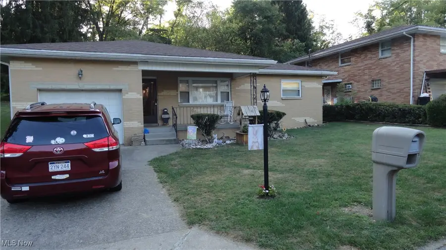 136 Mchendry Street, Weirton, WV 26062 - Image #2