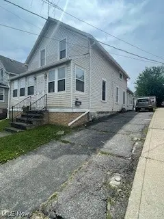 3005 Searsdale Avenue, Cleveland, OH 44109 - Image #2