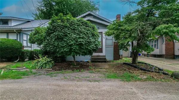 1126 18th Ne Street, Canton, OH 44705