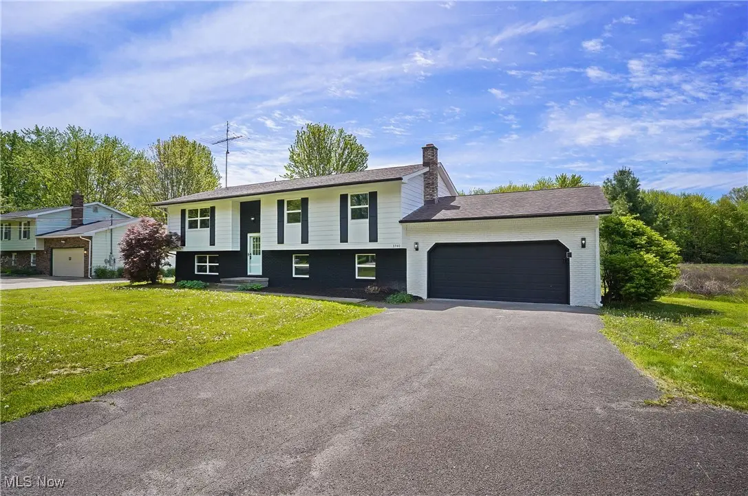 3740 Wilson Sharpsville Road, Cortland, OH 44410 - Image #1