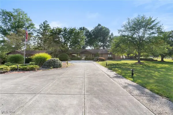 11950 Castleton Lane, Grafton, OH 44044