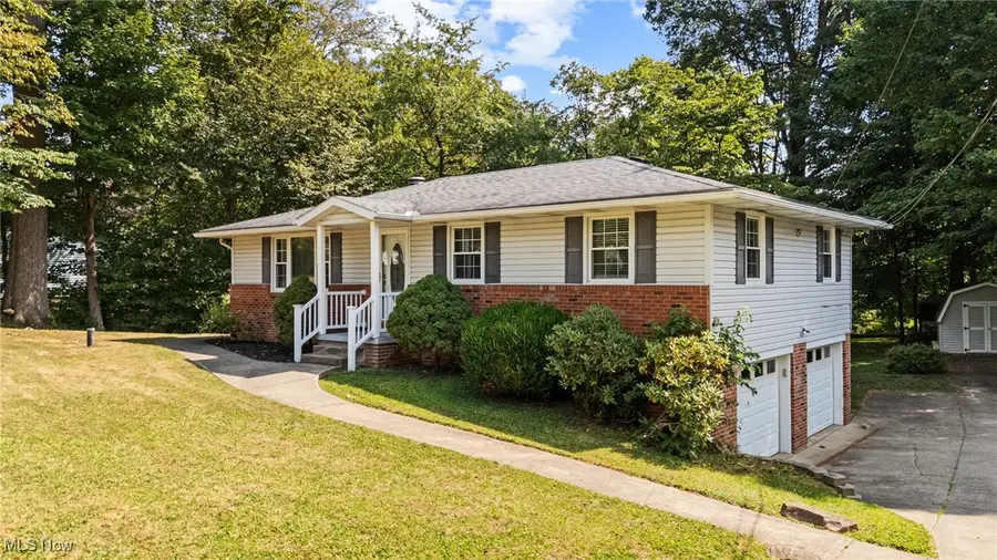 6914 Stonecreek Ne Avenue, Canton, OH 44721 - Image #3