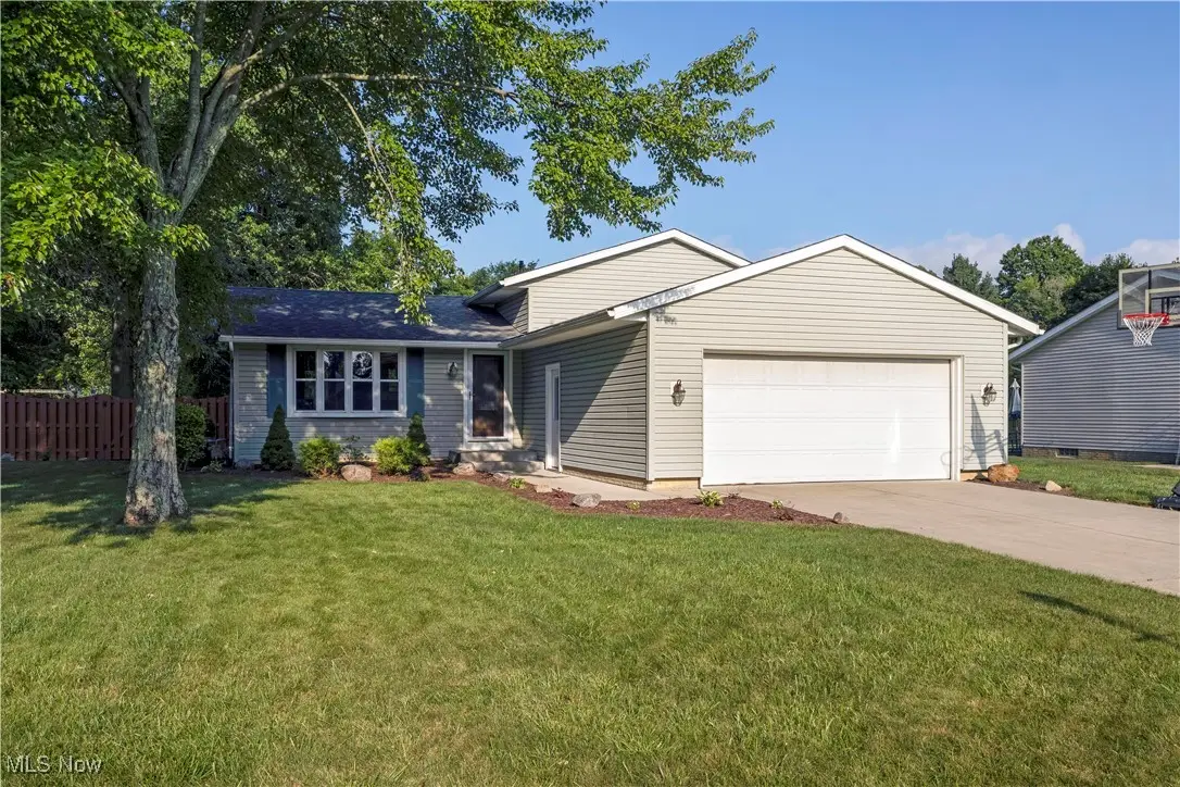 6120 Rhonda Drive, North Ridgeville, OH 44039 - Image #1