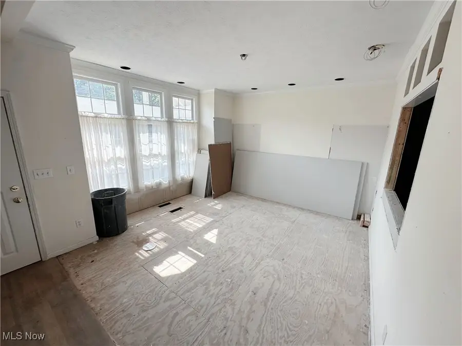 20930 Mastick Road, Fairview Park, OH 44126 - Image #3