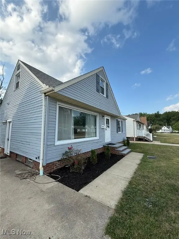 30243 Truman Ave, Wickliffe, OH 44092 - Image #2