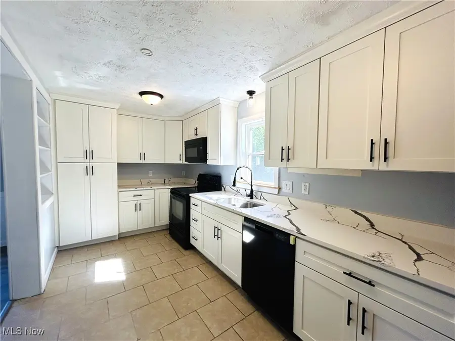 1384 Kings Creek Road, Weirton, WV 26062 - Image #3