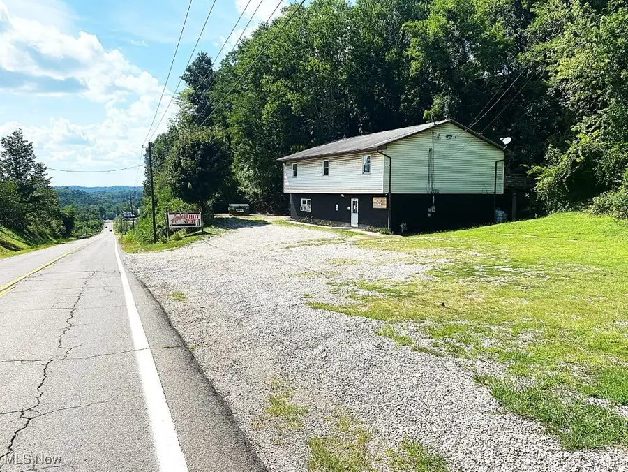 477 Arnoldsburg Road, Spencer, WV 25276 - Image #2