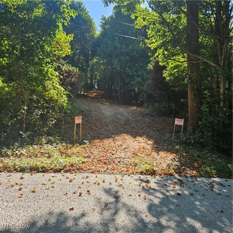 Neimans Se Avenue, East Canton, OH 44730 - Image #1