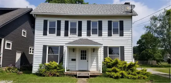 489 Columbia Street, Leetonia, OH 44431