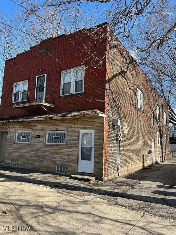 15634 Kipling Avenue, Cleveland, OH 44110