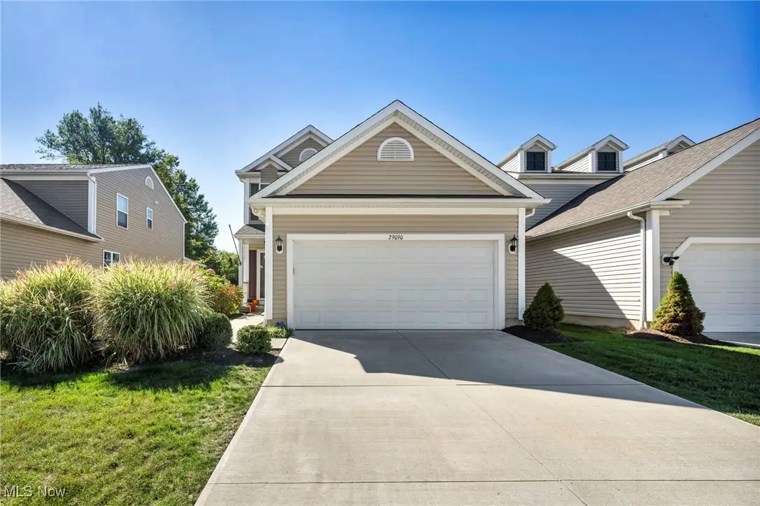 29090 Pembrooke Boulevard, Olmsted Township, OH 44138 - Image #1