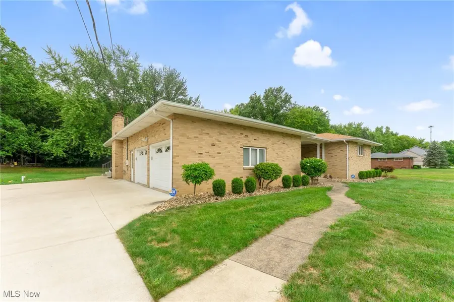 213 Struthers Liberty Road, Youngstown, OH 44505 - Image #2