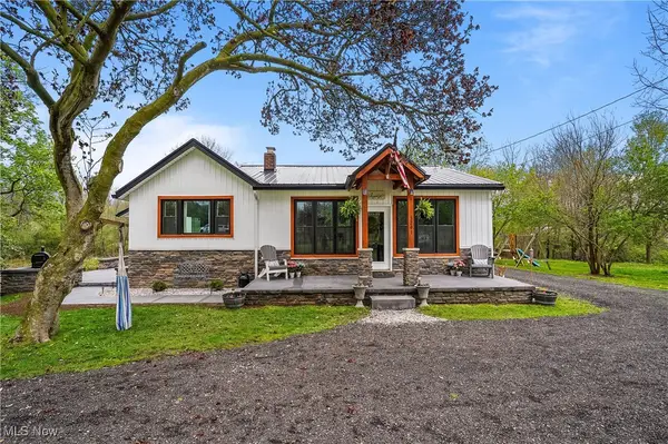 3241 Grill Road, New Franklin, OH 44216