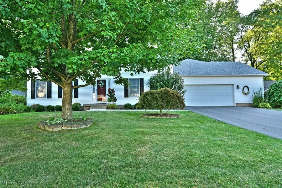 19 Spring Creek Drive, Cortland, OH 44410 - Image #2