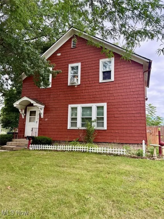 227 6th Street, Elyria, OH 44035 - Image #2