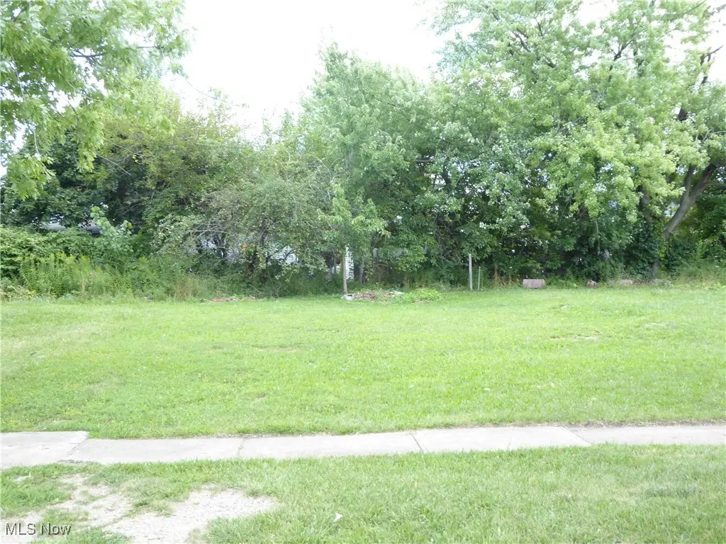 2067 W 106th Street, Cleveland, OH 44102 - Image #1