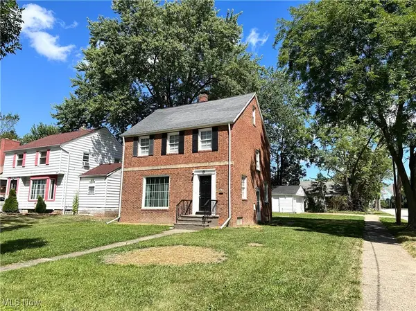 20715 E Ridgewood Avenue, Warrensville Heights, OH 44122