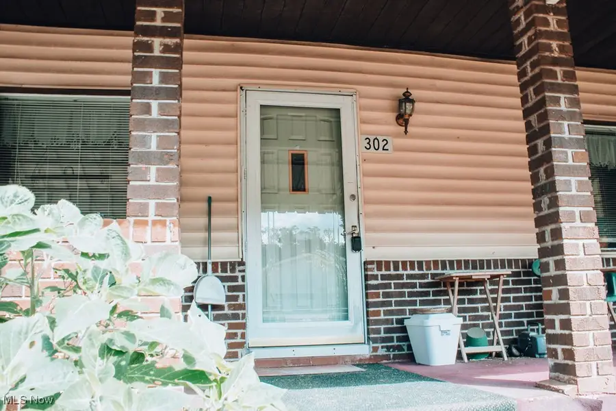 302 Filmore Street, New Cumberland, WV 26047 - Image #2