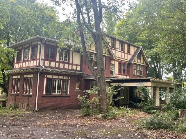 74 Maplewood Avenue, Akron, OH 44313 - Image #3