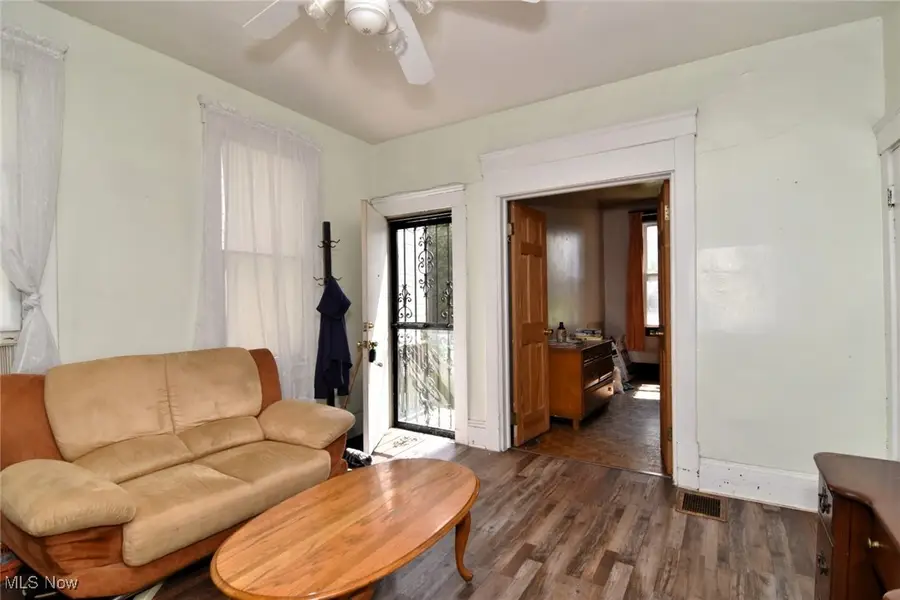 5403 Spencer Avenue, Cleveland, OH 44103 - #3