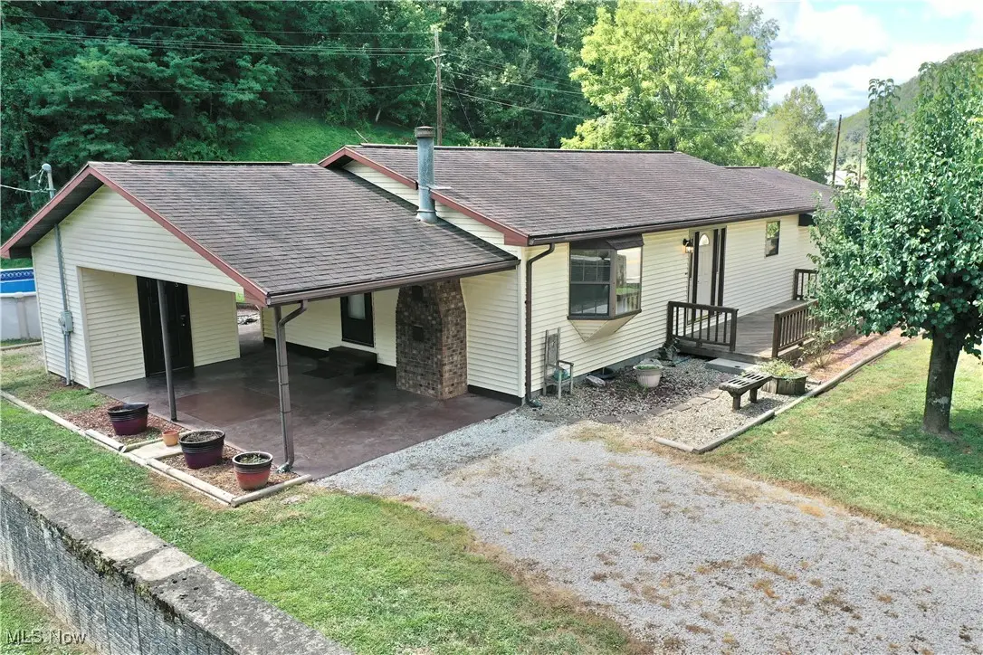 12463 S Calhoun Highway, Arnoldsburg, WV 25234 - Image #1
