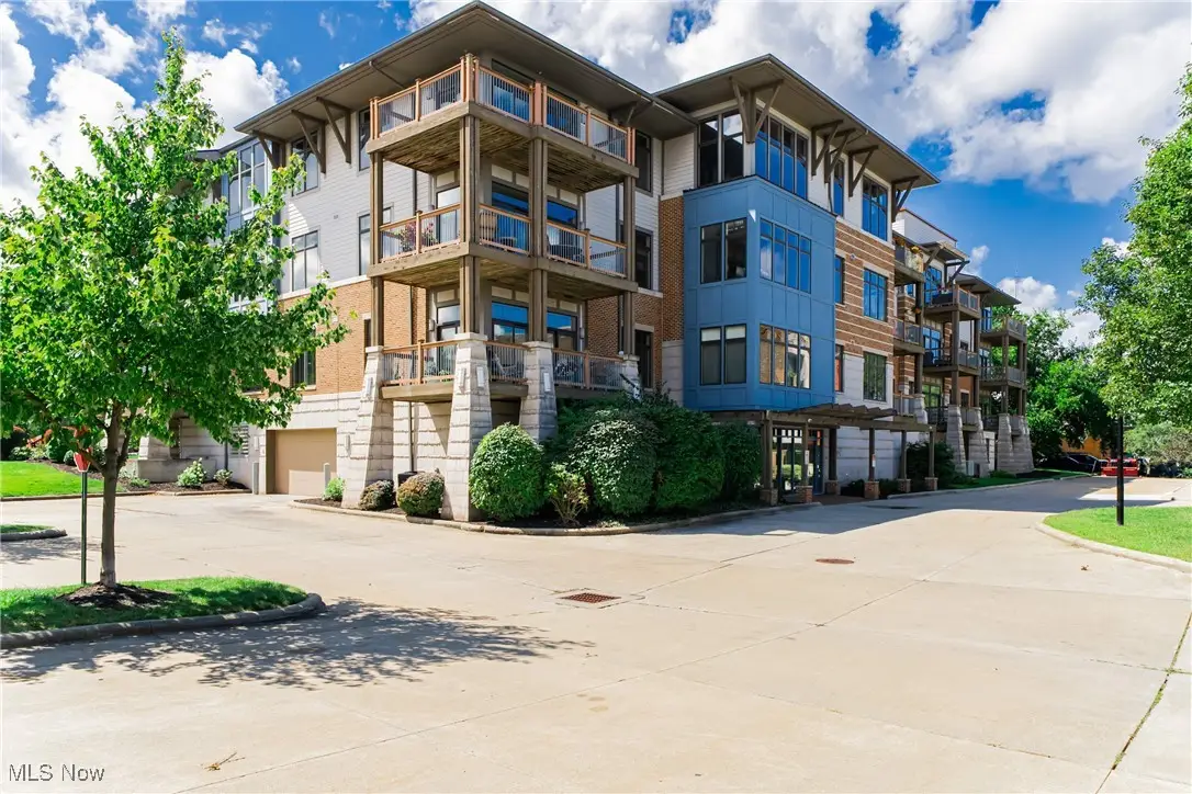 1403 Copper Trace #304, Cleveland Heights, OH 44118 - Image #1
