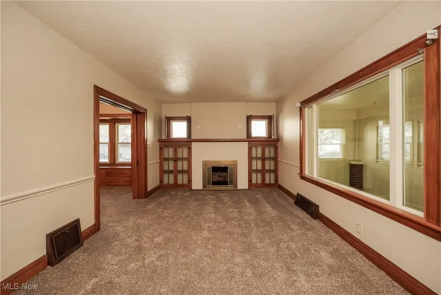 1102 Dietz Avenue, Akron, OH 44301 - Image #2