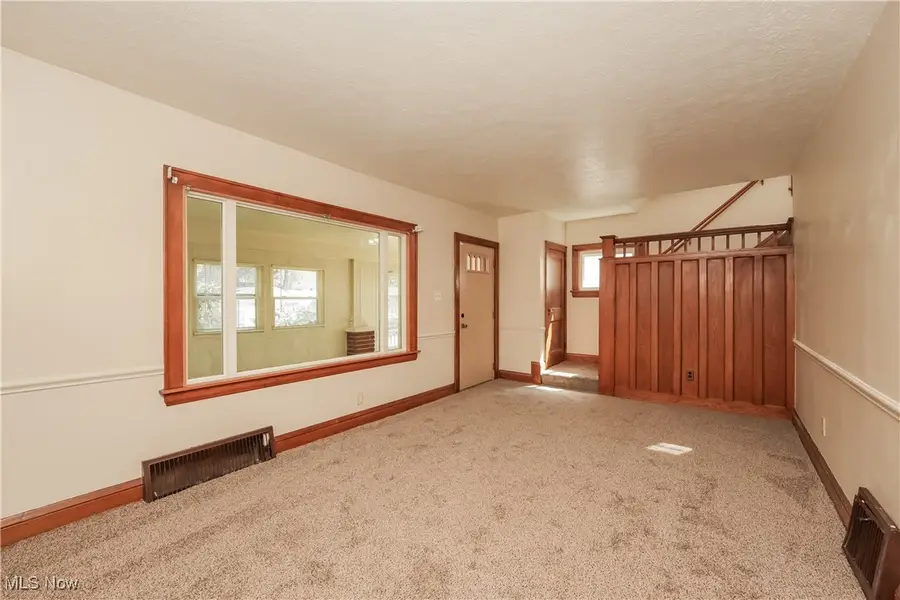 1102 Dietz Avenue, Akron, OH 44301 - Image #3