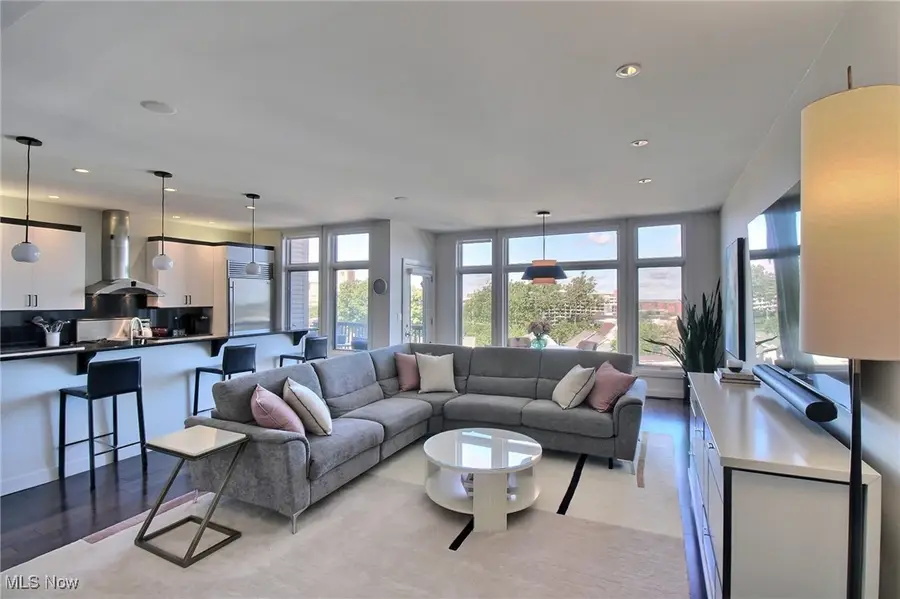 2339 Edgehill Road, Cleveland, OH 44106 - Image #3