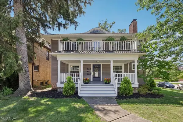 13855 Clifton Boulevard, Lakewood, OH 44107