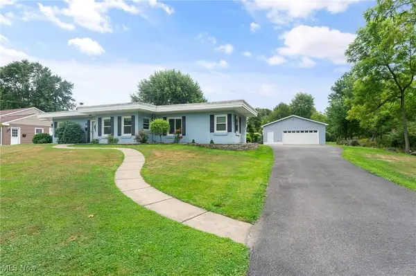 57 Belle Vista Avenue, Hubbard, OH 44425