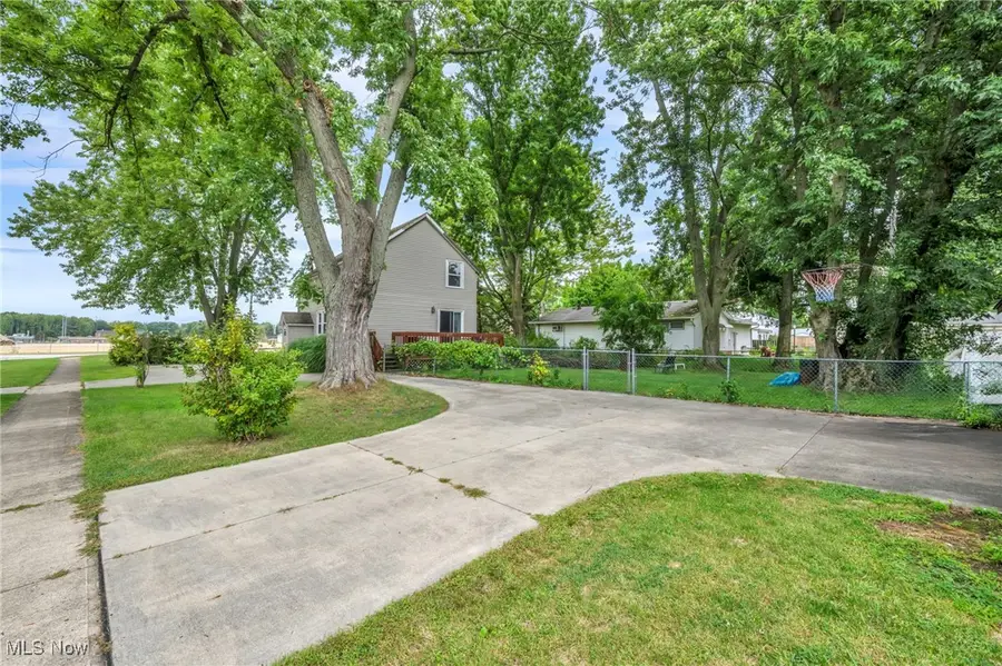 34579 Bainbridge Road, North Ridgeville, OH 44039 - Image #3