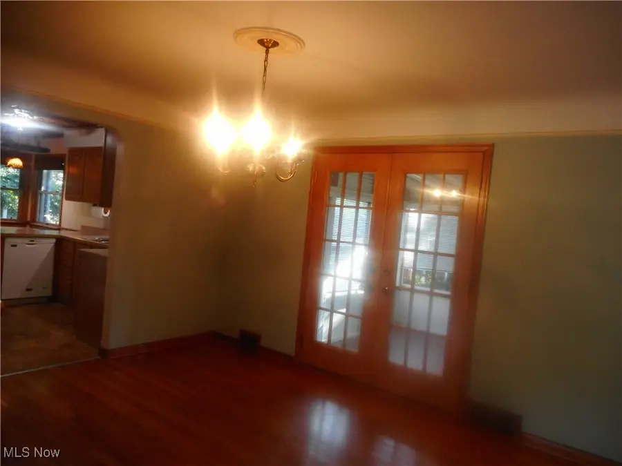 1864 Glen Oval, Richmond Heights, OH 44143 - Image #3