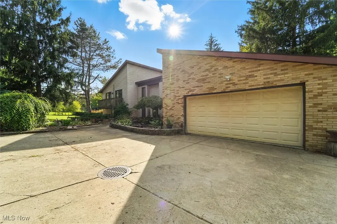 12120 Caves Road, Chesterland, OH 44026 - Image #1