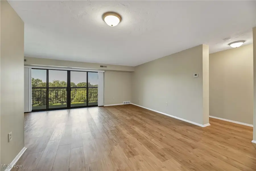 12550 Lake Avenue #802, Lakewood, OH 44107 - Image #3