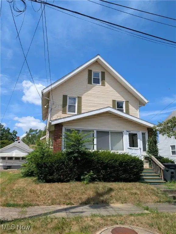 543 Thelma Avenue, Akron, OH 44314