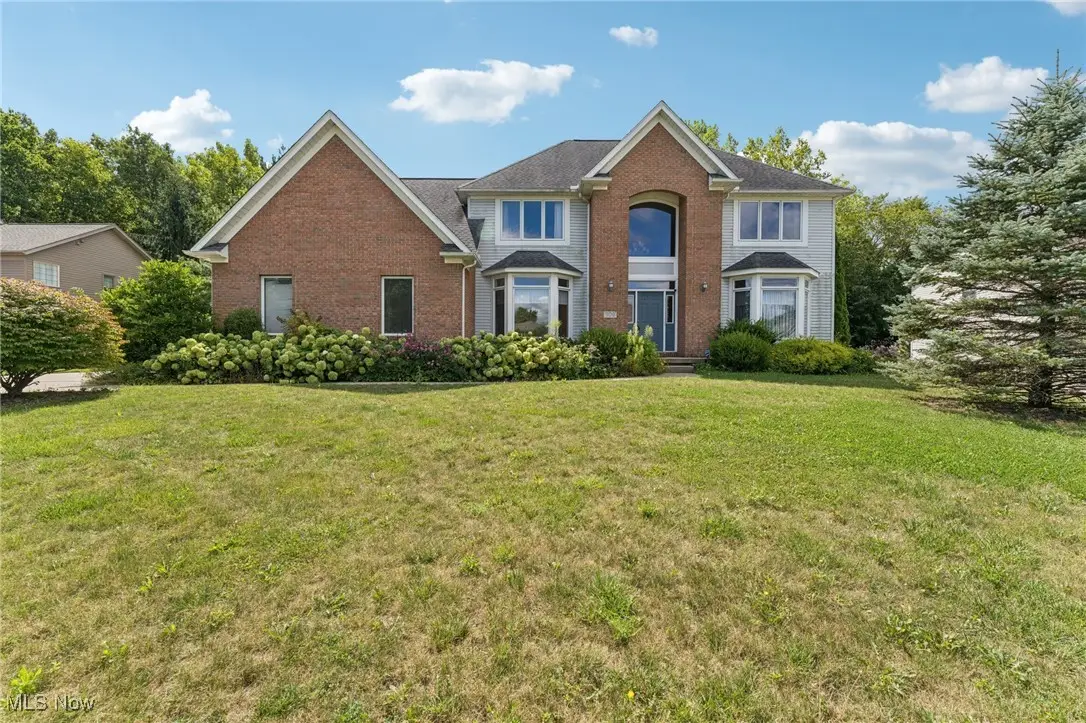 708 Dominic Drive, Cuyahoga Falls, OH 44223 - Image #1