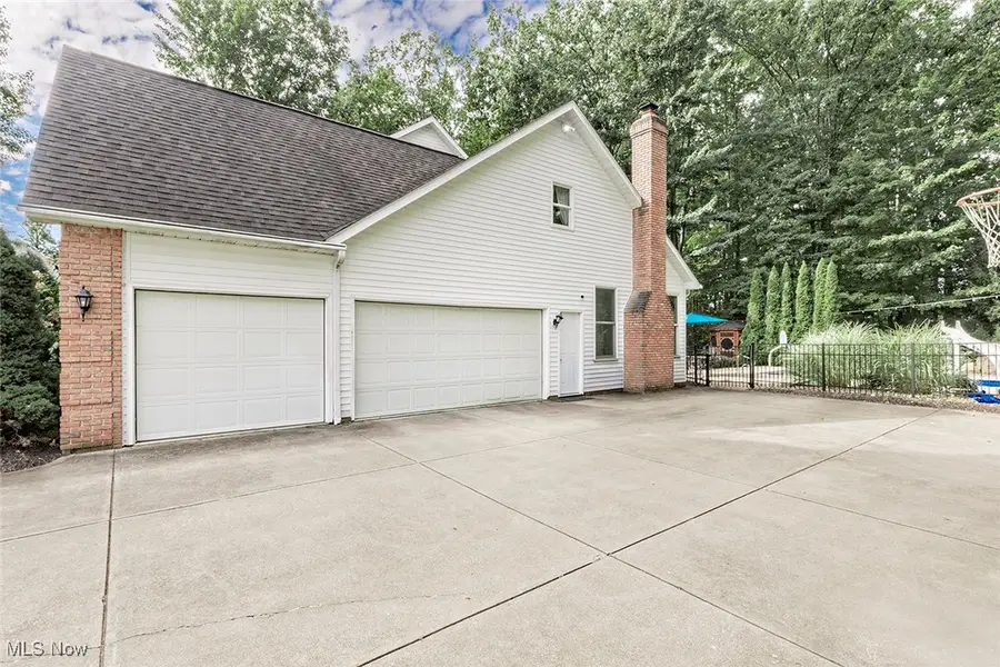 225 Linwood Lane, Aurora, OH 44202 - Image #3