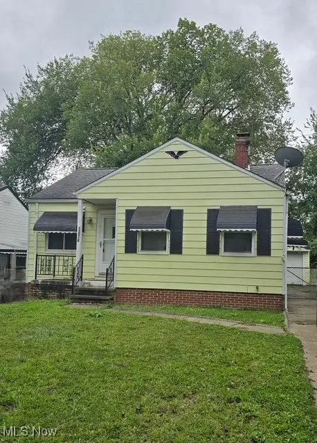 12516 Park Knoll Drive, Garfield Heights, OH 44125 - #1