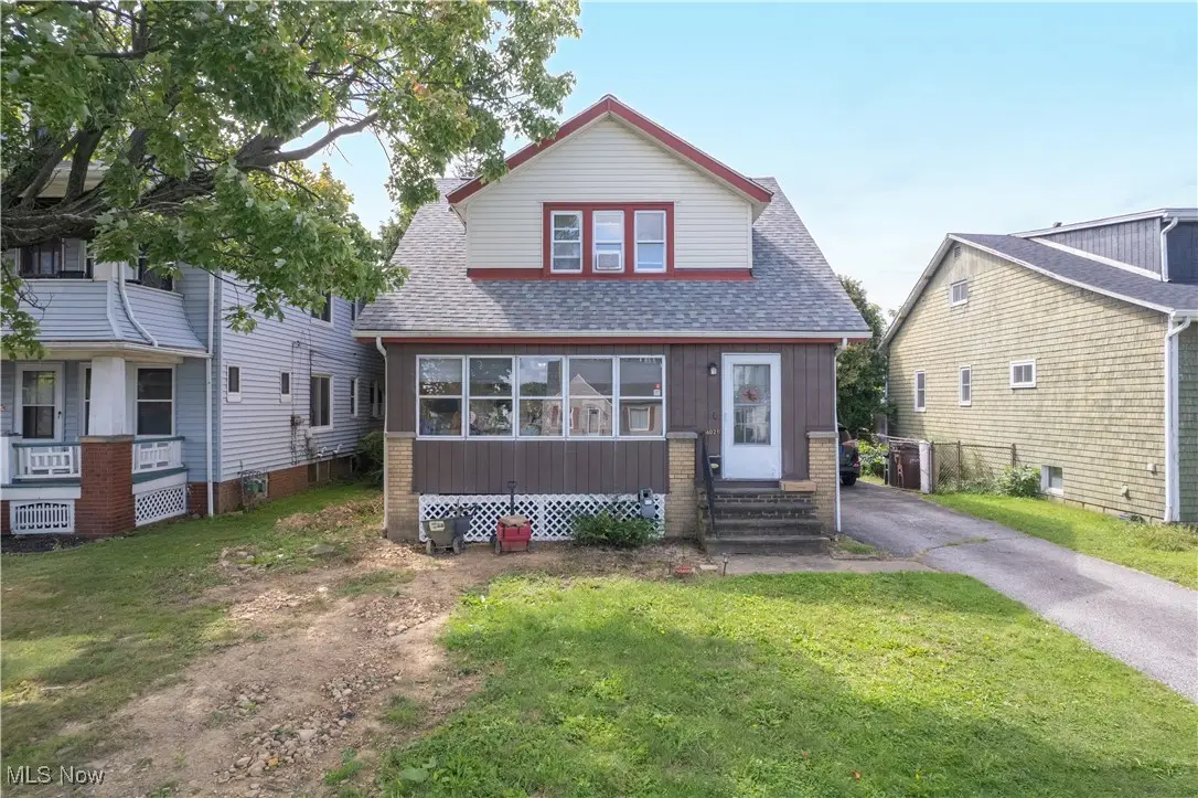 6021 Snow Road, Parma, OH 44129 - #1